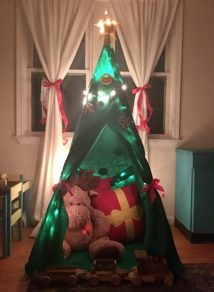 toddler-proof-christmas-tree-lit-up