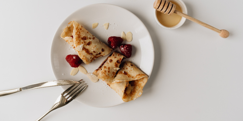 fruit and nut butter wrap breakfast idea